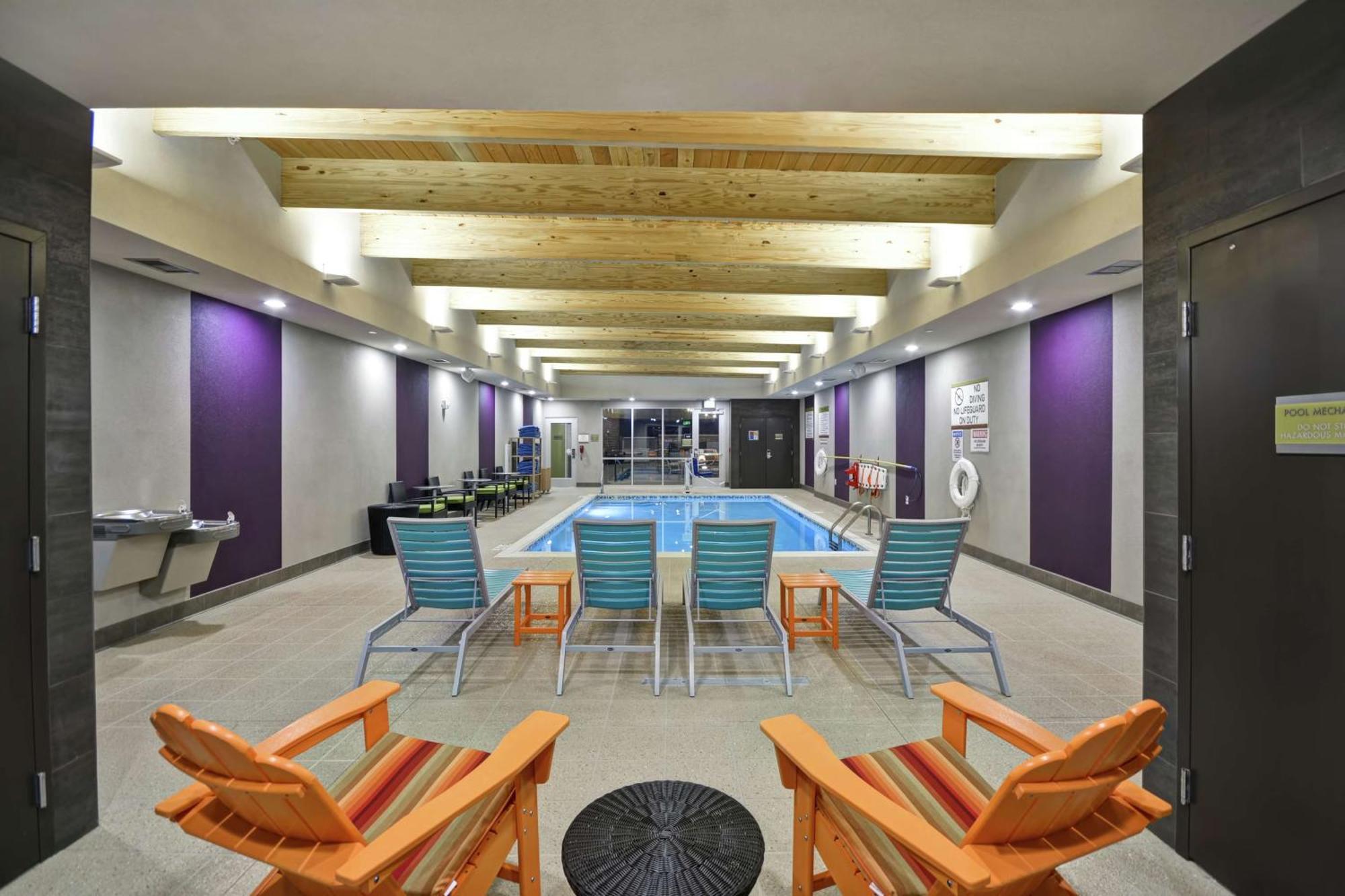 Home2 Suites By Hilton Stow Akron Exterior photo